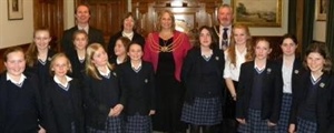 Dunottar Choir Sings at Holocaust Memorial Service