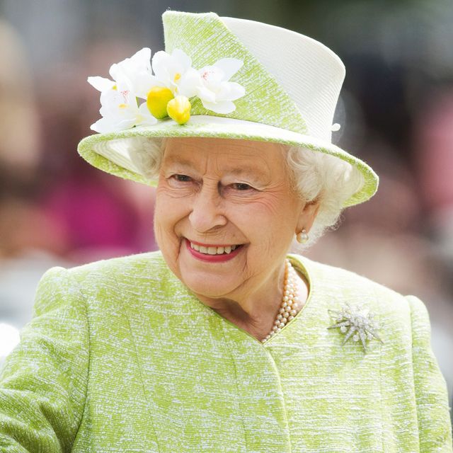 The Queen in green